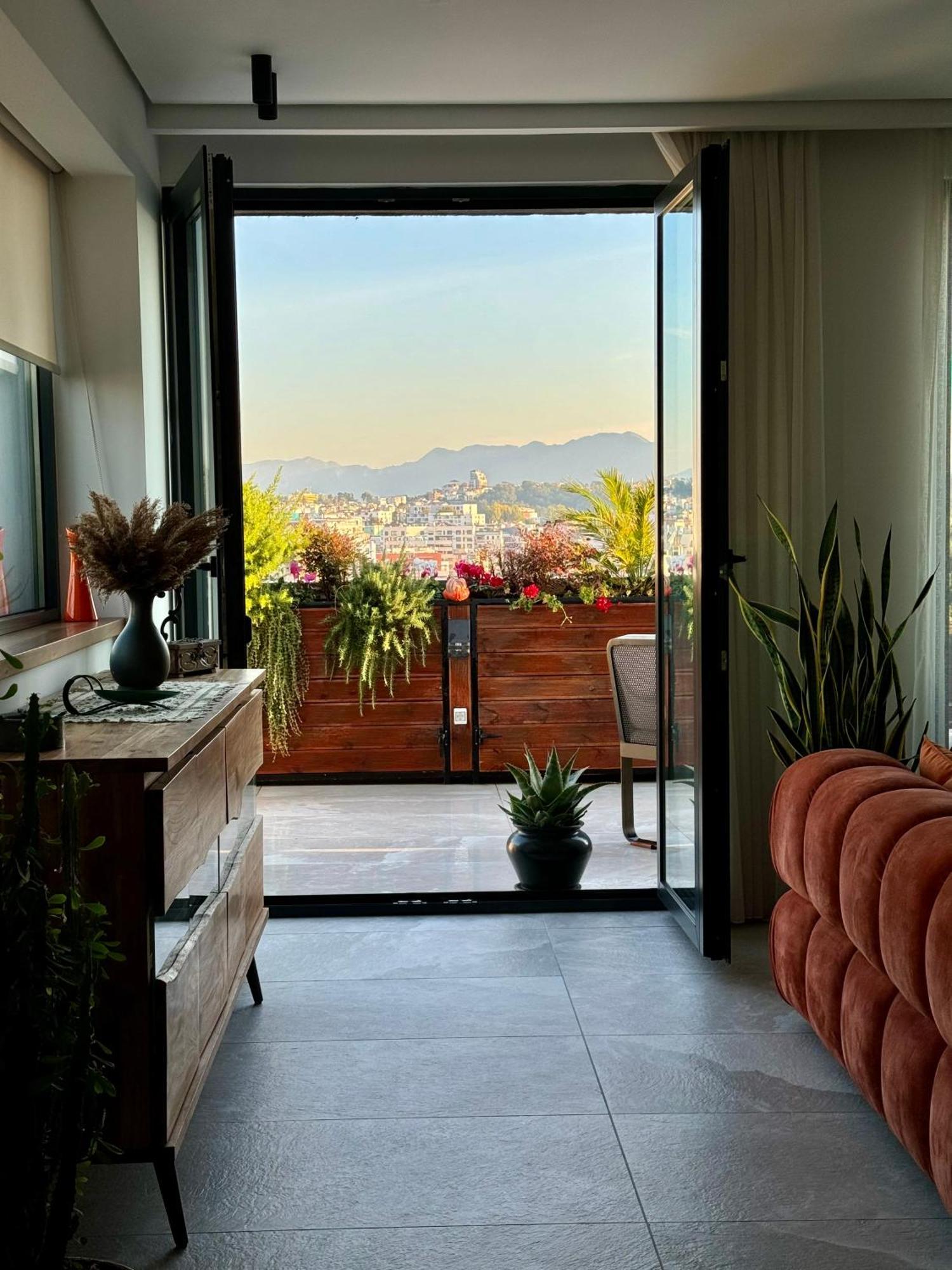 "Superattico" - Central Tirana Gorgeous Penthouse, Free Parking Exterior foto